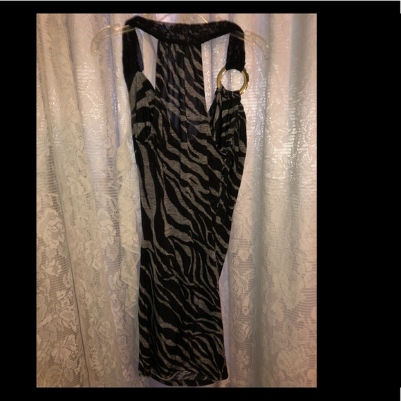 Dress - Picture 3 of 3